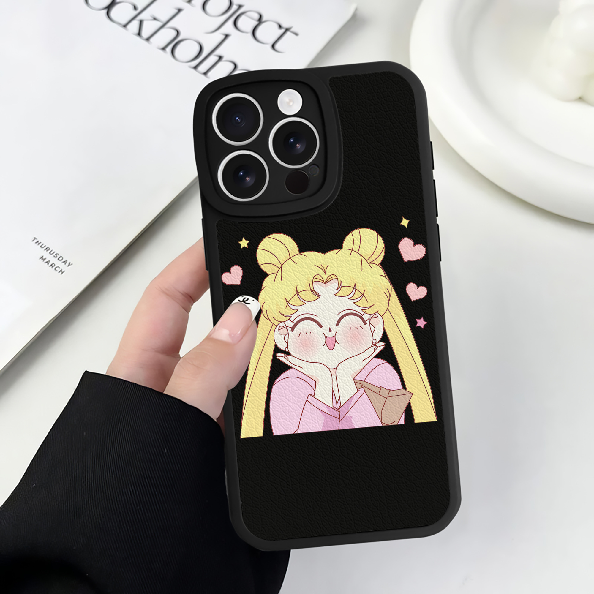 （画像用） 美少女戦士セーラームーン 愛野 美奈子 あいの みなこ Sailor Moon Aino Minako 【iPhone 16シリーズ対応】シリコンスマホケース（レザー調） 材質：シリコン
